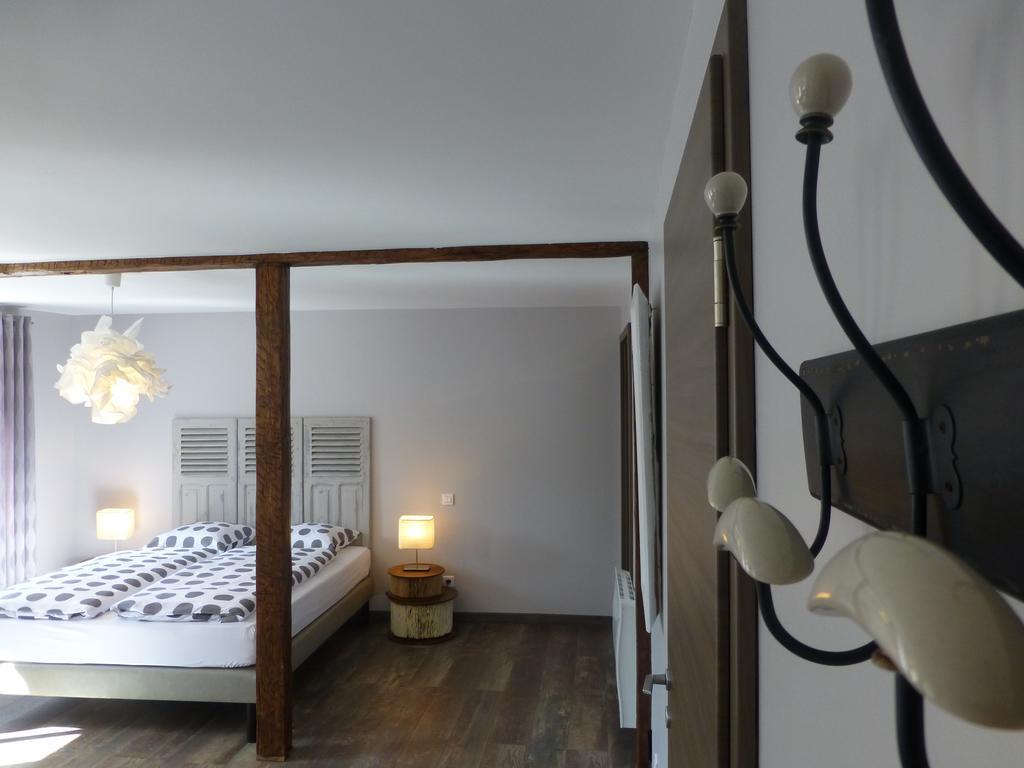 Bed and Breakfast L’Été en Novembre à Kirrwiller Chambre photo
